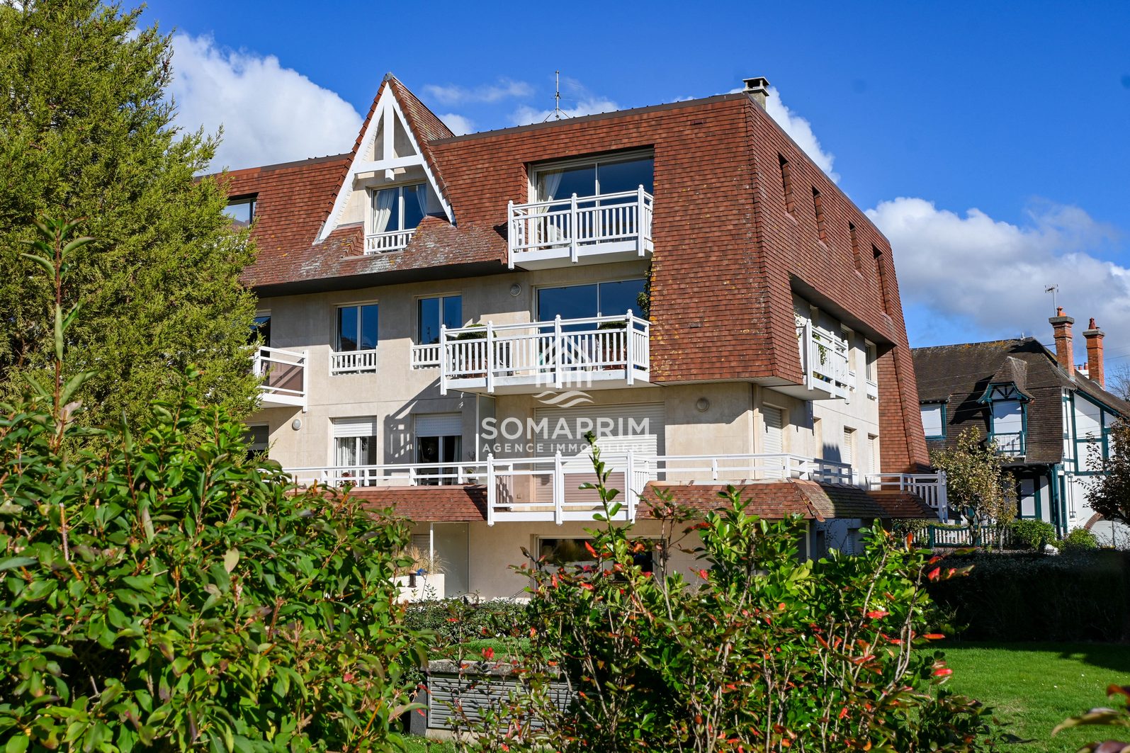 Appartement Ville : 8628>