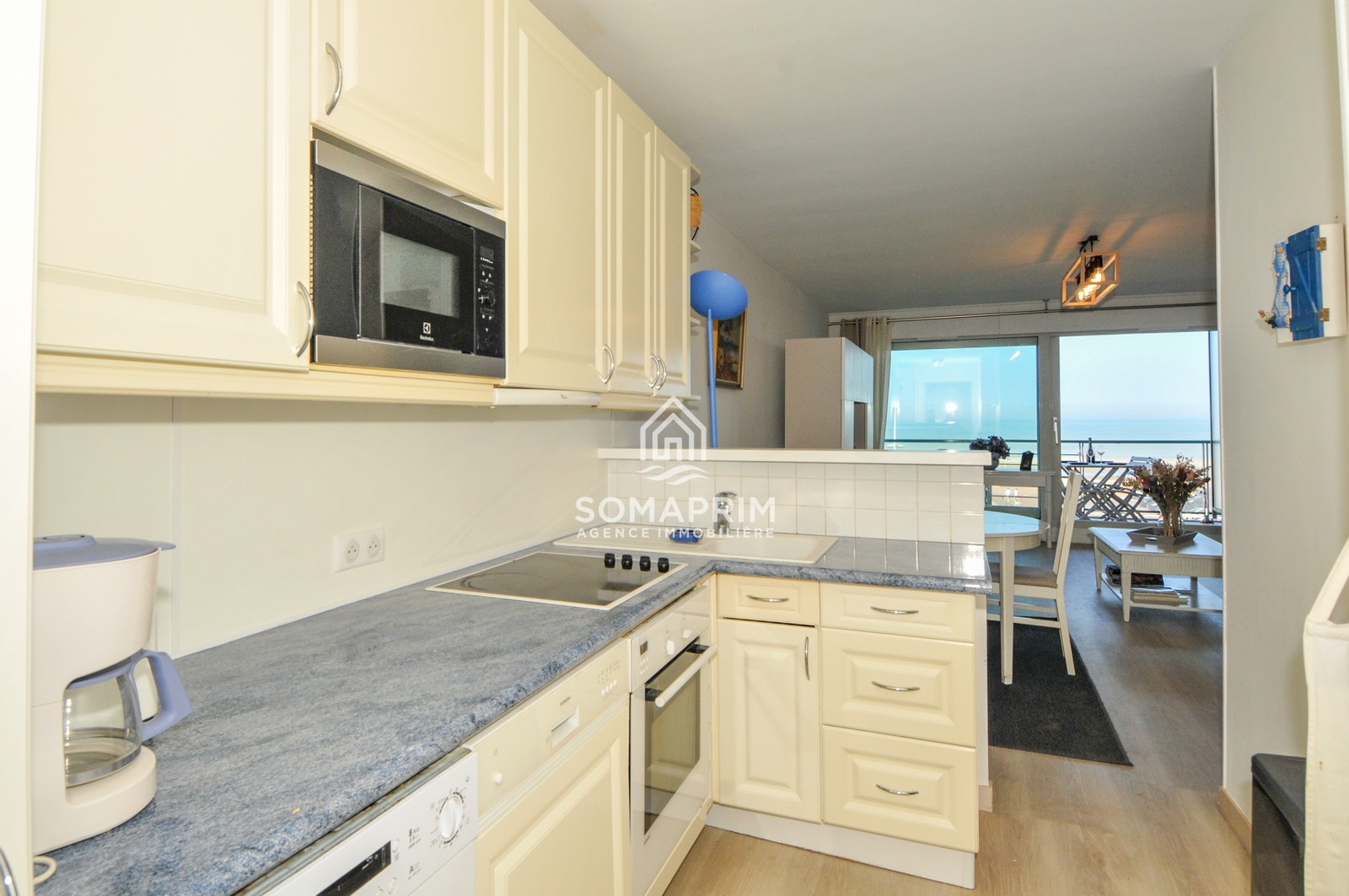 a vendre appartement face mer touquet